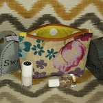 Trousse ethnique d'appoint imprimé kaki Fleur rouge