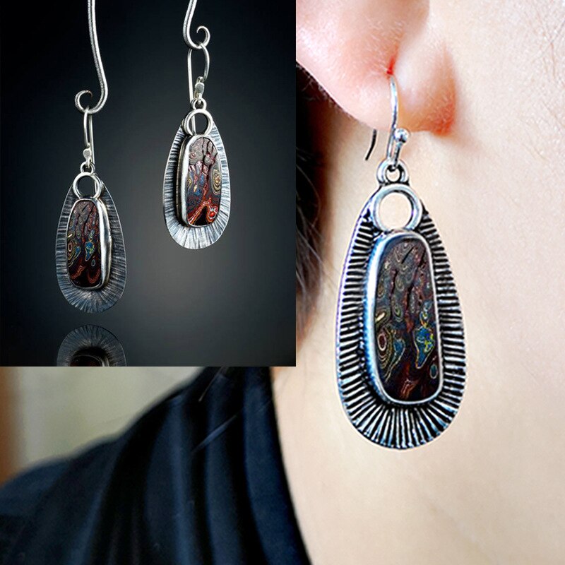 
                  
                    Charger l&amp;#39;image dans la galerie, BOUCLES D&amp;#39;OREILLE STONE
                  
                